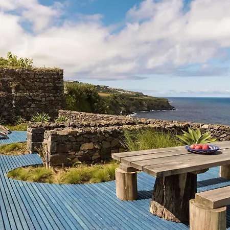 Πανσιόν The Blue House Azores 4*