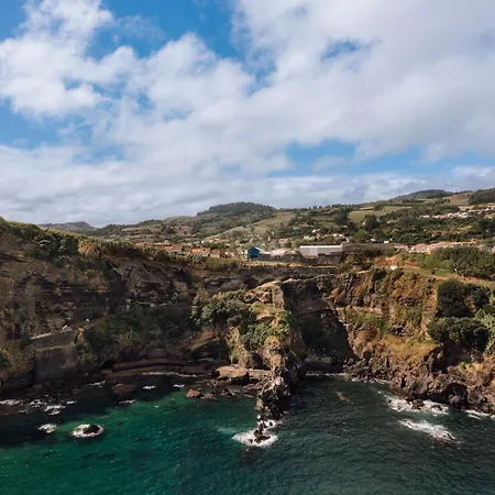 The Blue House Azores Capelas