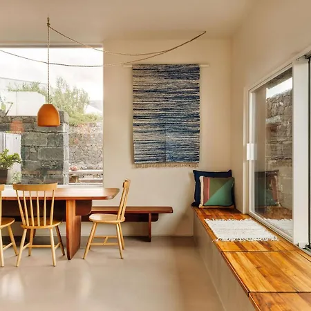 The Blue House Azores Πανσιόν