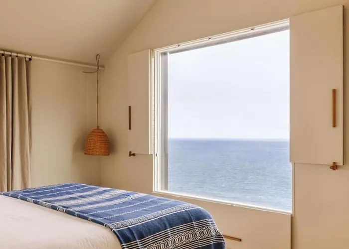 The Blue House Azores Гостевой дом Капелаш